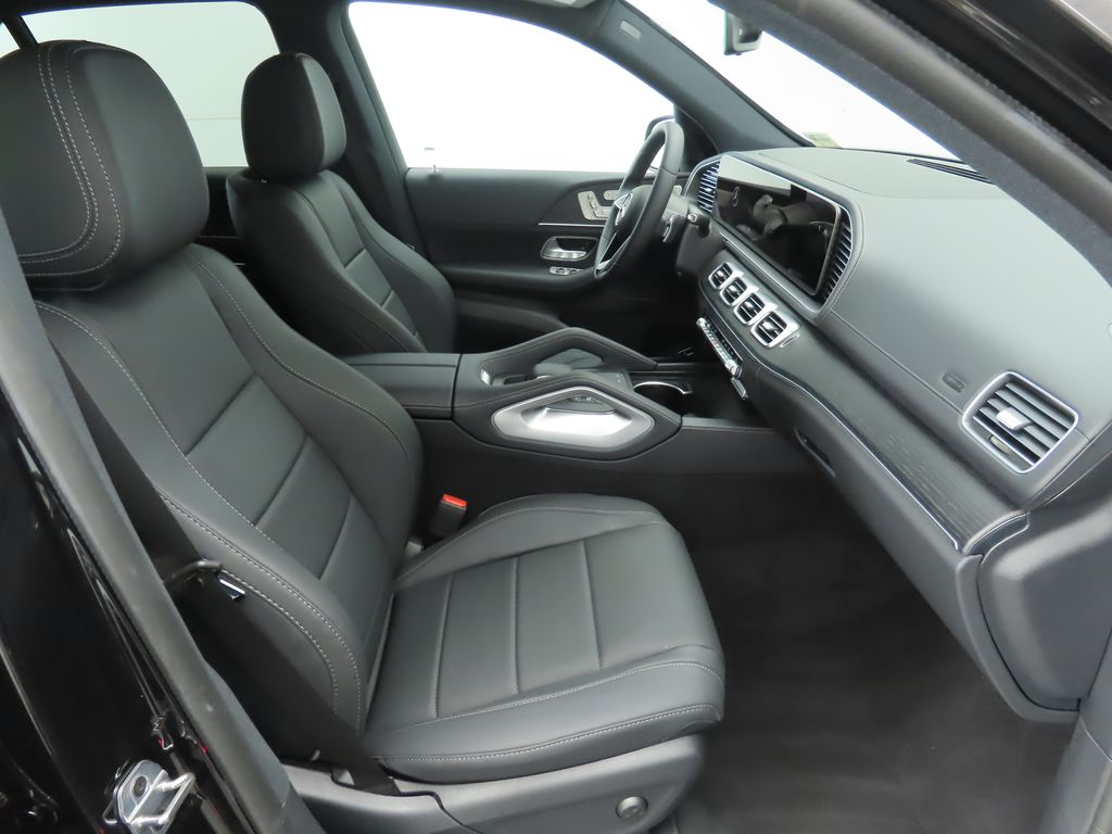 Thumbnail: 2026 Mercedes-Benz GLE - 20