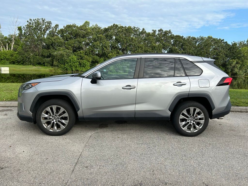 Thumbnail: 2021 Toyota RAV4 - 2