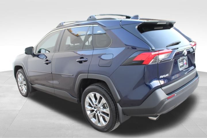 Used Car 2021 Toyota Rav4  Xle Premium For Sale Under $25,000 In Georgetown, Texas