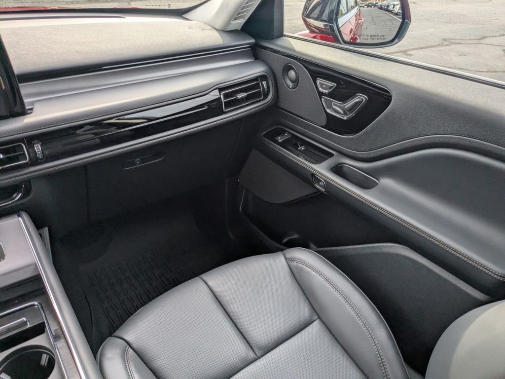 2025 Lincoln Aviator Premiere