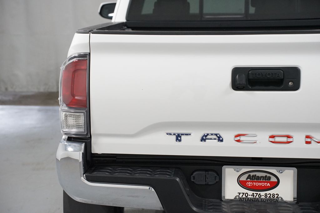 Thumbnail: 2022 Toyota Tacoma - 10