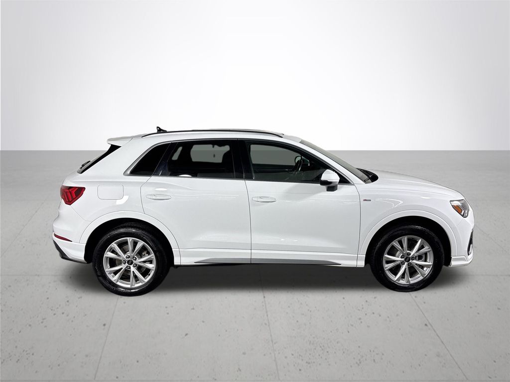 2024 Audi Q3 Premium