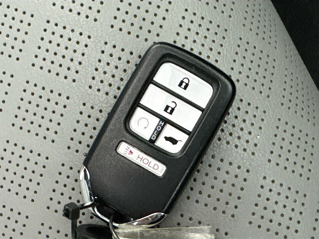 Used Car 2021 Honda Passport  Touring For Sale Under $30,000 In Austin, Texas