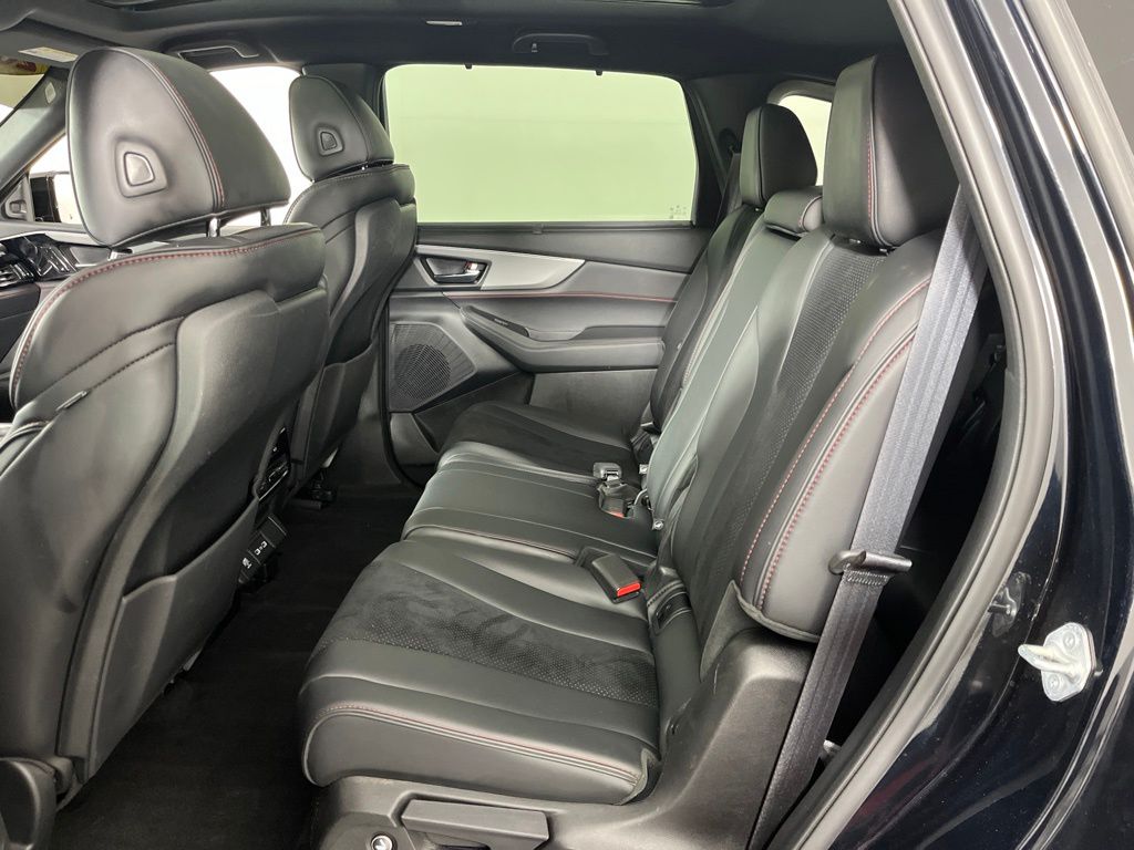 Thumbnail: 2023 Acura MDX - 25