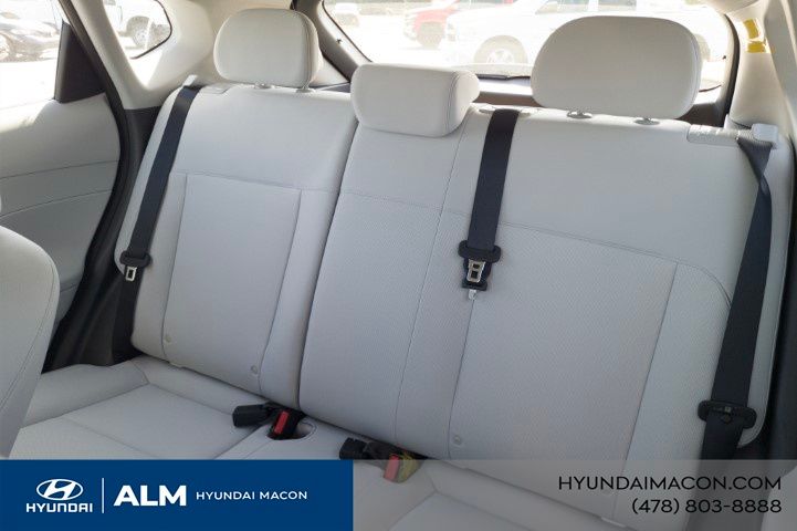 New 2026 White Hyundai SE image 17