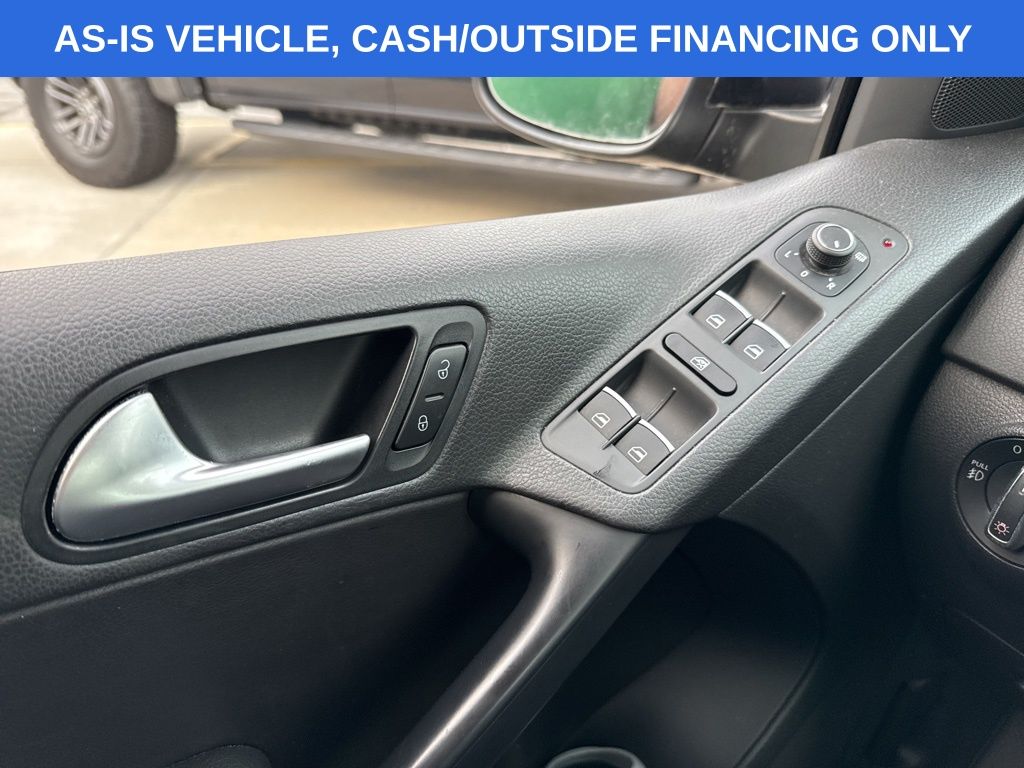 2016 Volkswagen Tiguan SE