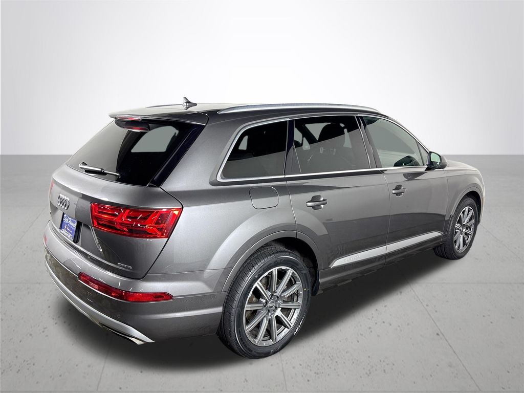 2019 Audi Q7 45 Premium Plus