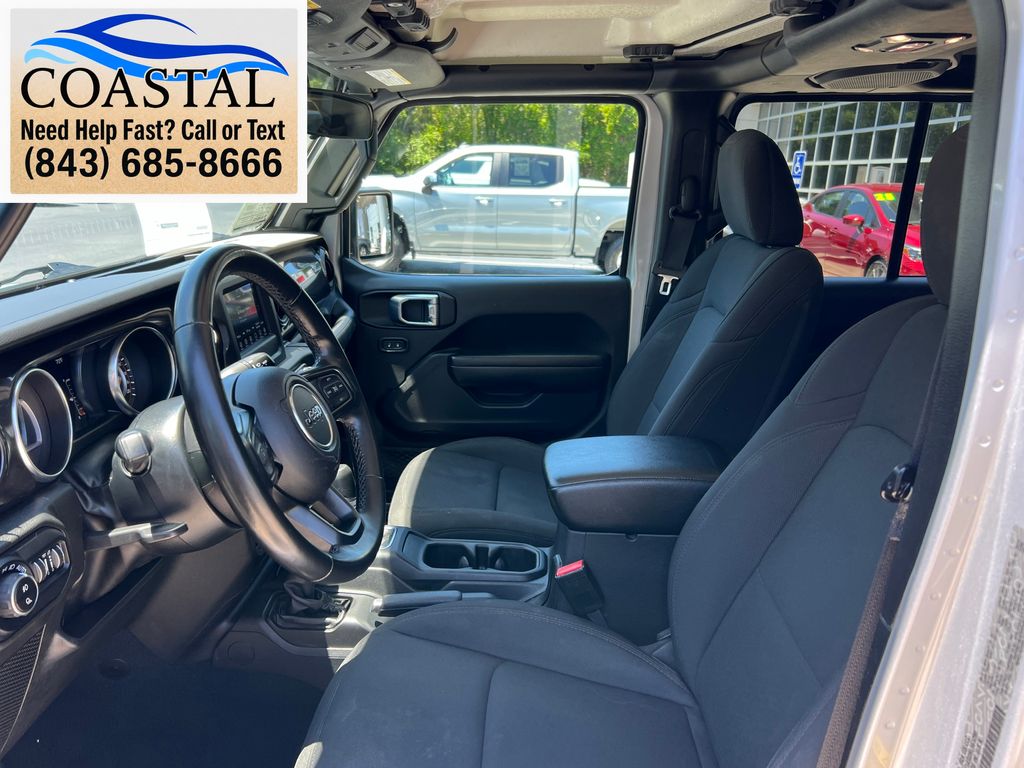 2022 Jeep Gladiator Altitude Silver at Bob King Buick GMC