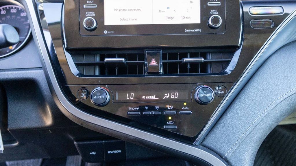 Used 2022 Toyota Camry SE 4D Sedan