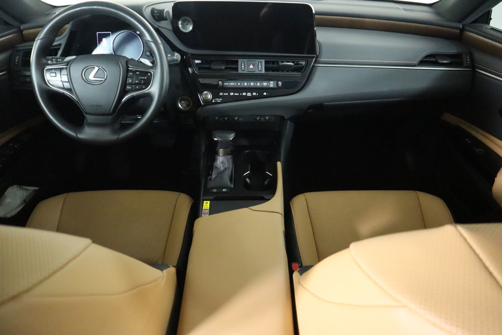 2024 Lexus ES Hybrid 300h 13