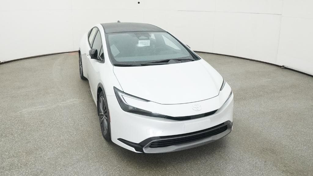 Thumbnail: 2025 Toyota Prius - 31