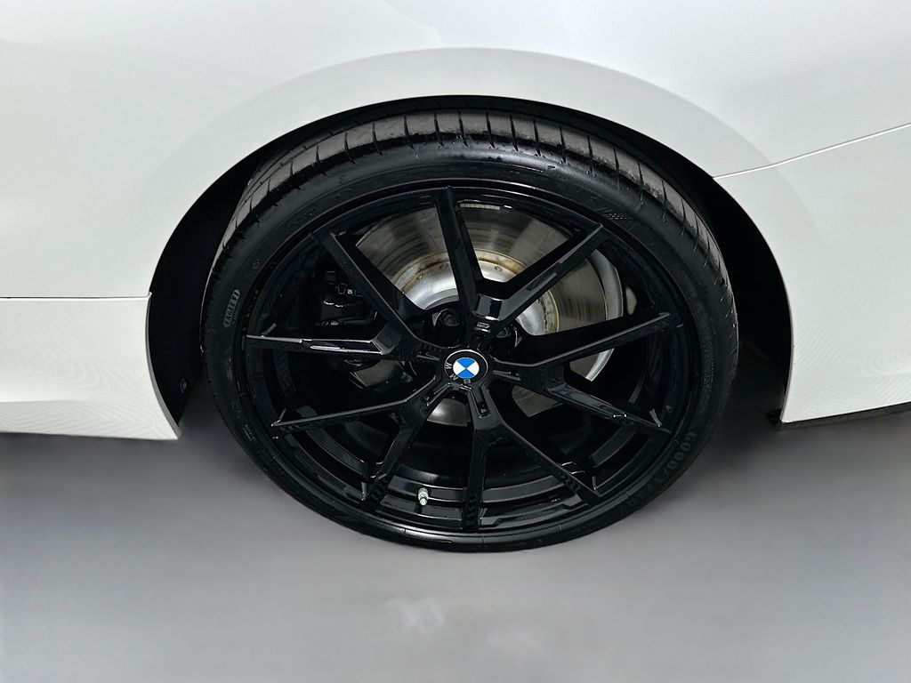 Thumbnail: 2024 BMW 8 Series - 31