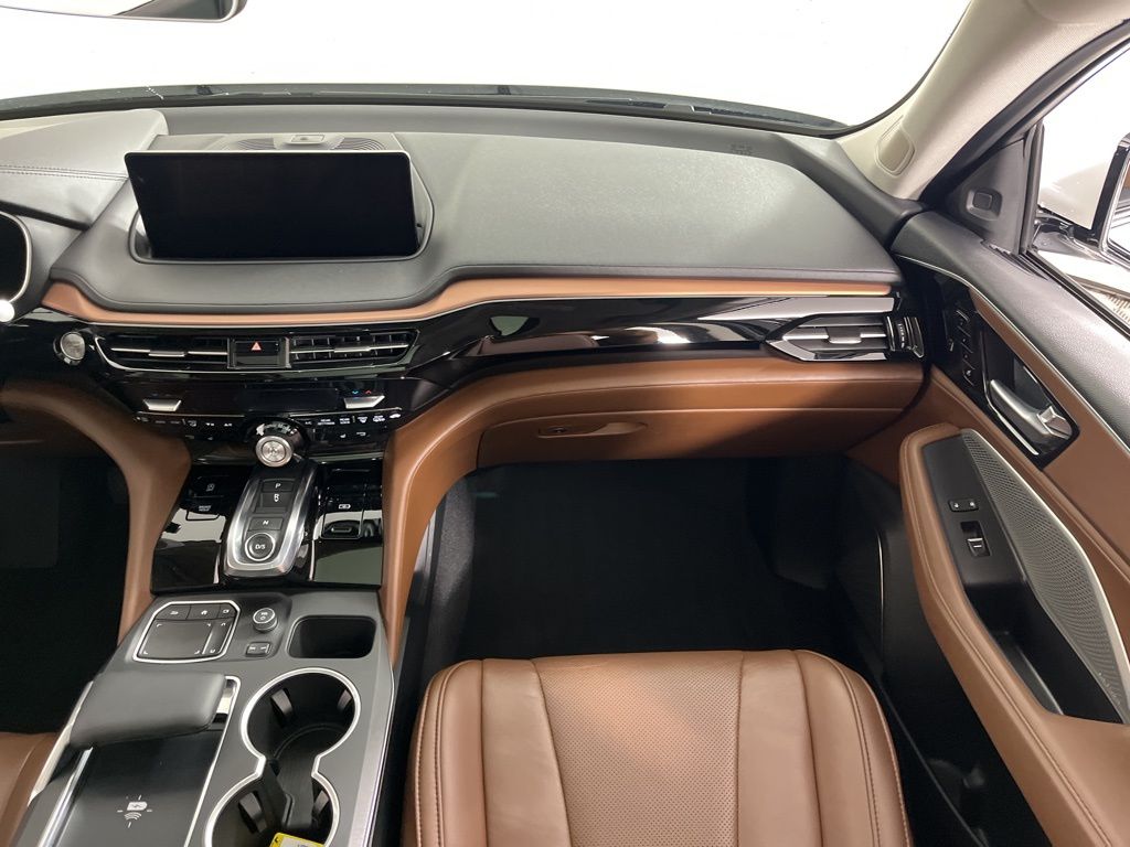 Thumbnail: 2022 Acura MDX - 16