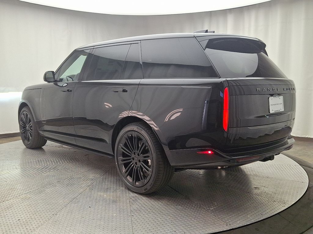 Thumbnail: 2026 Land Rover Range Rover - 4