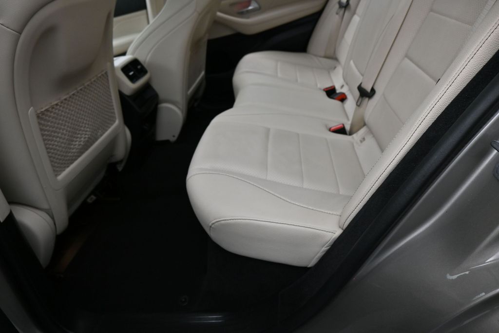Used 2022 Gold Mercedes-Benz GLE 350 image 37