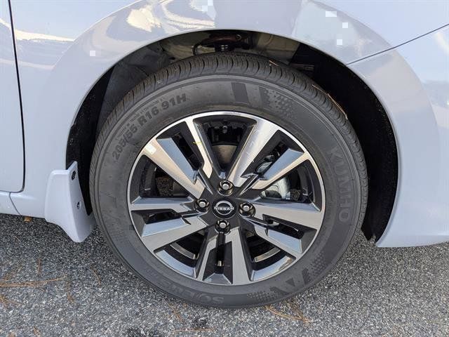 New 2025 Nissan Versa Sedan