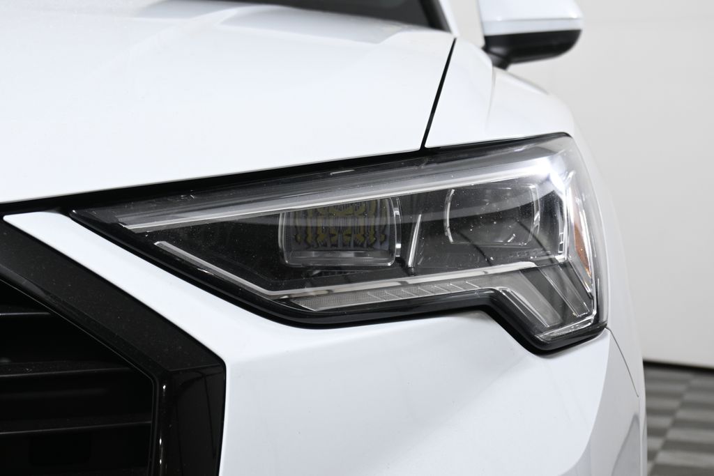 Thumbnail: 2022 Audi Q3 - 11