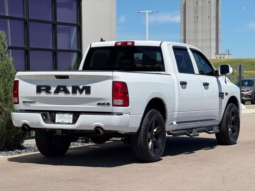 View vehicle photo 5