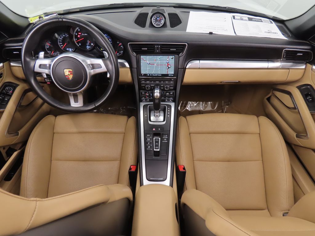 Thumbnail: 2016 Porsche 911 - 22