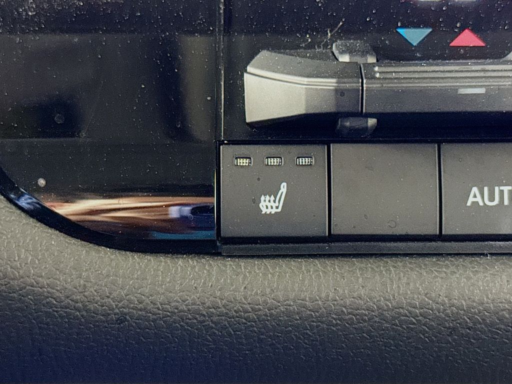 Thumbnail: 2024 Toyota Sequoia - 21