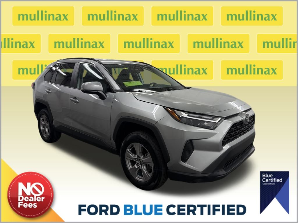 2023 Toyota RAV4 XLE FWD