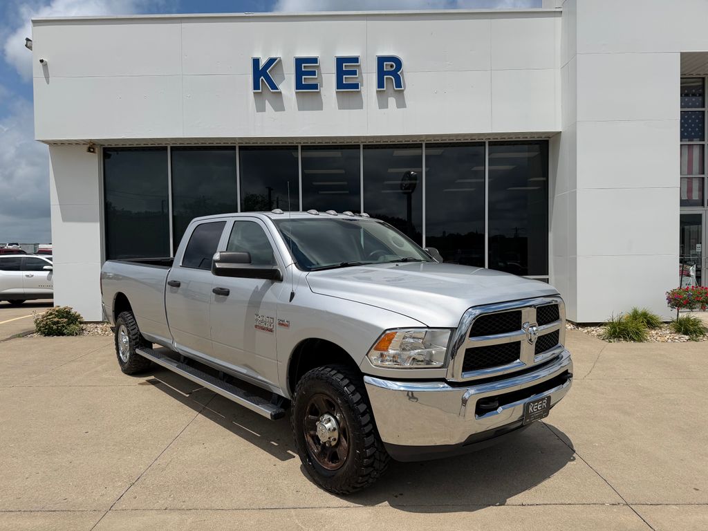 Bright Silver Clearcoat Metallic 2018 RAM 3500 Pickup Truck Four-Wheel Drive 6-Speed Automatic