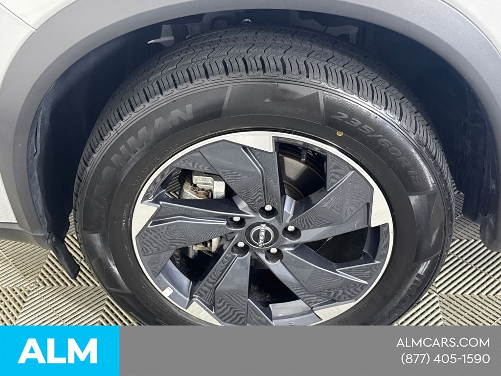 Used 2025 Silver Nissan SV image 15
