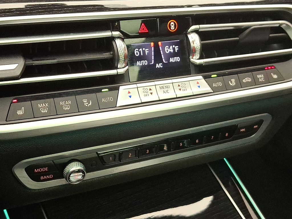 Thumbnail: 2020 BMW X7 - 18
