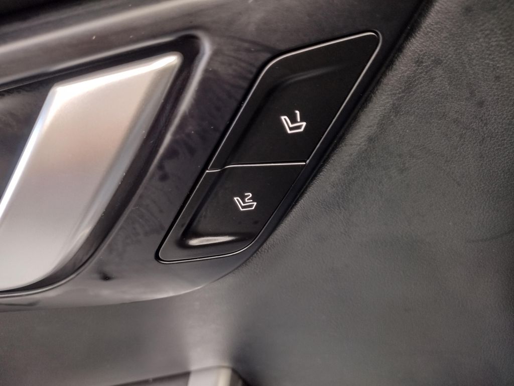 2024 Kia EV6 Light