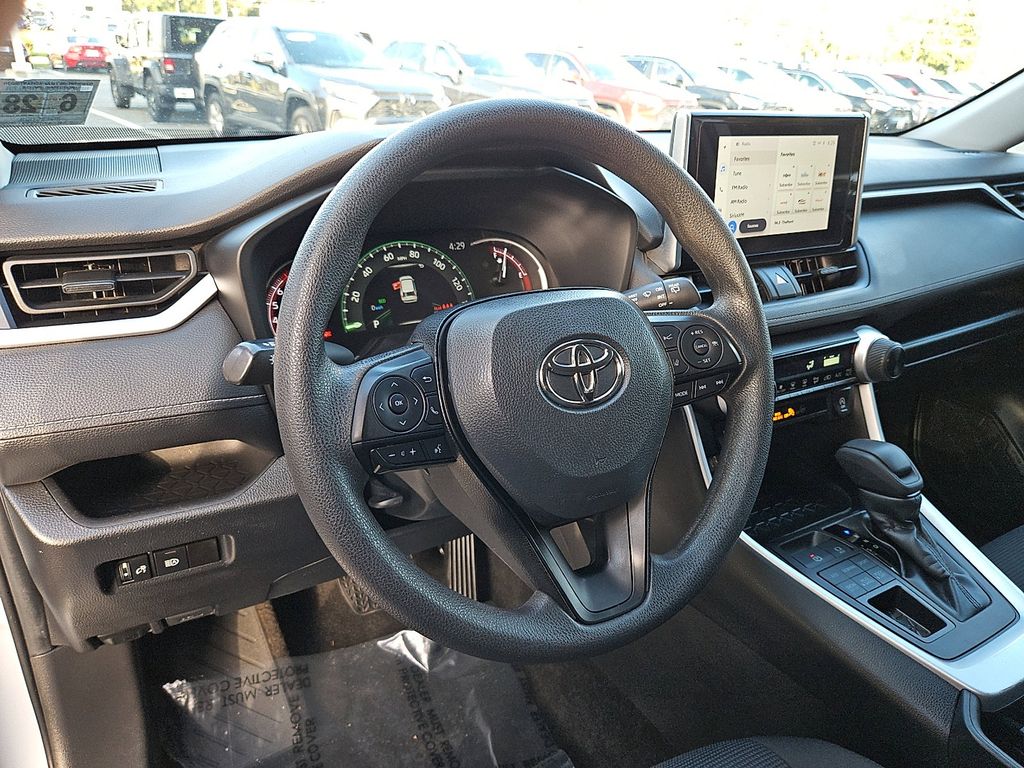 Thumbnail: 2023 Toyota RAV4 - 23