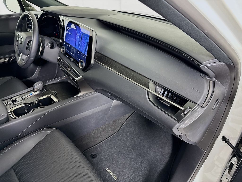 Thumbnail: 2025 Lexus RX - 31