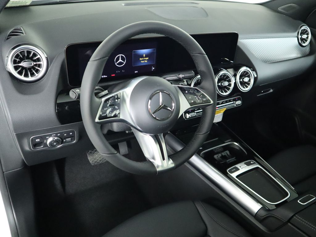 2025 Mercedes-Benz GLA 250 9