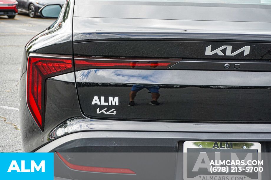 Used 2025 Black Kia LXS image 13