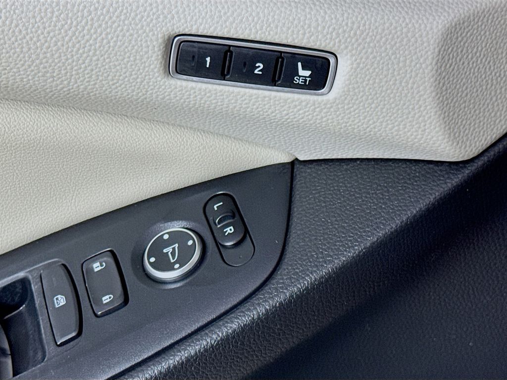 Used Car 2022 Honda Accord  Ex-l For Sale Under $25,000 In Austin, Texas