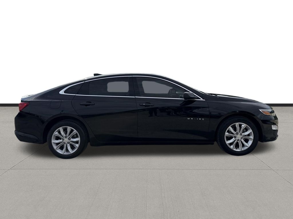 2023 Chevrolet Malibu LT - 3