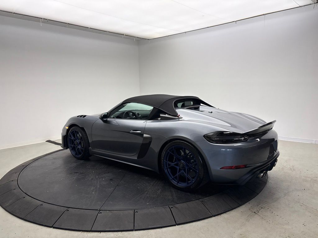 Thumbnail: 2025 Porsche  - 3