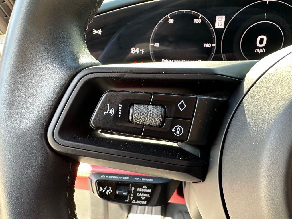 Thumbnail: 2022 Porsche Taycan - 17