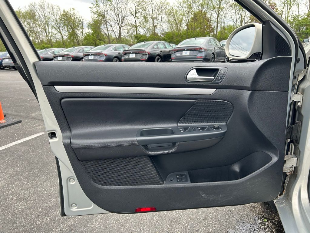 2010 Volkswagen Jetta Limited Edition 19