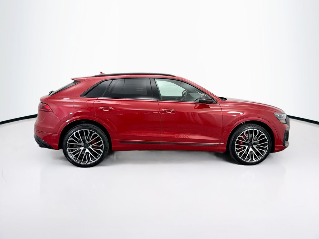 Thumbnail: 2026 Audi SQ8 - 4