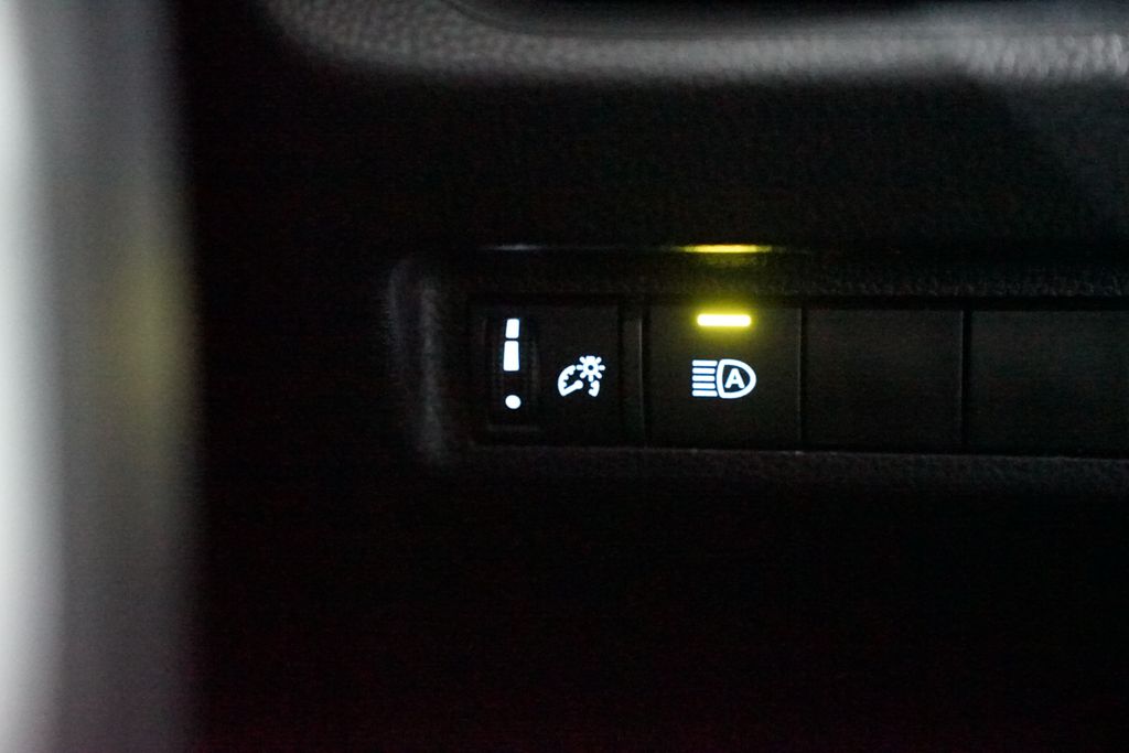 Thumbnail: 2025 Toyota RAV4 - 24