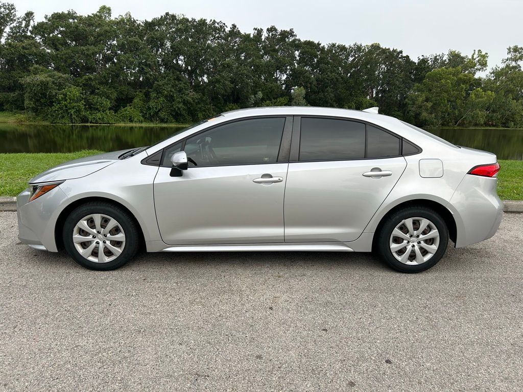 2020 Toyota Corolla LE 2