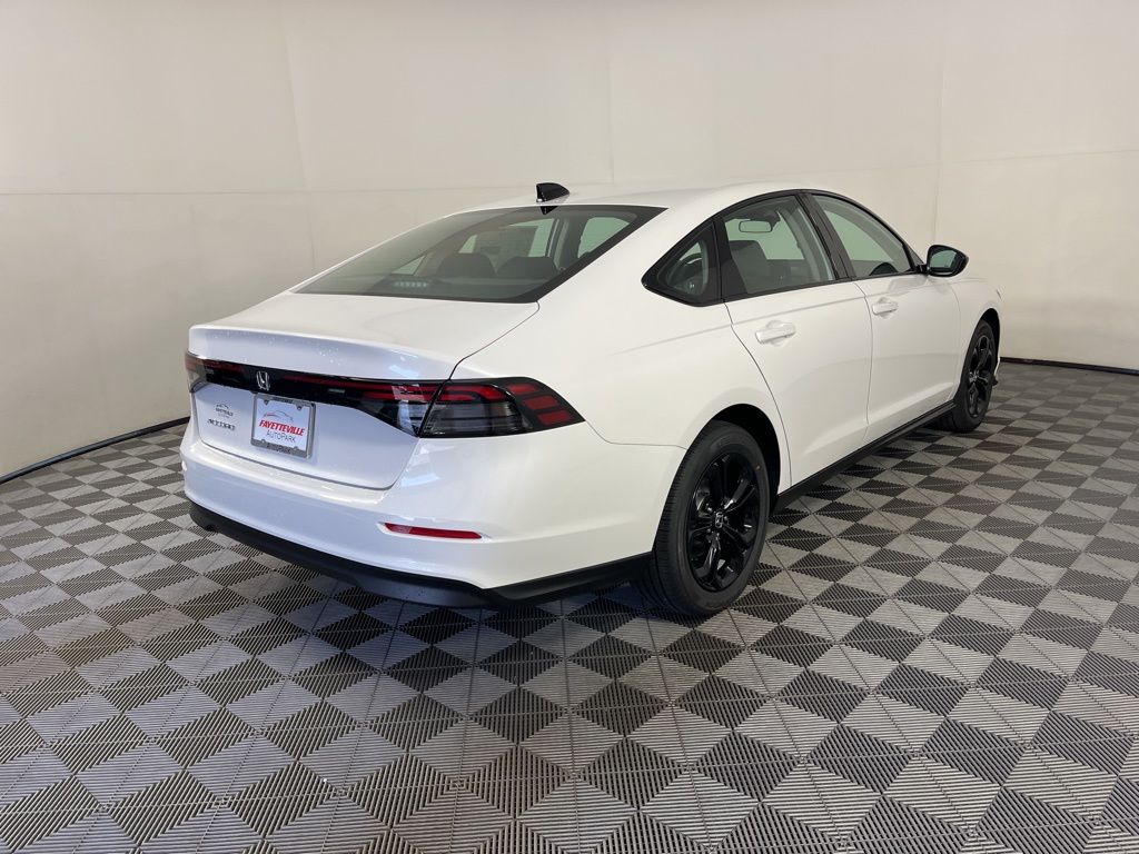 Thumbnail: 2025 Honda Accord - 5
