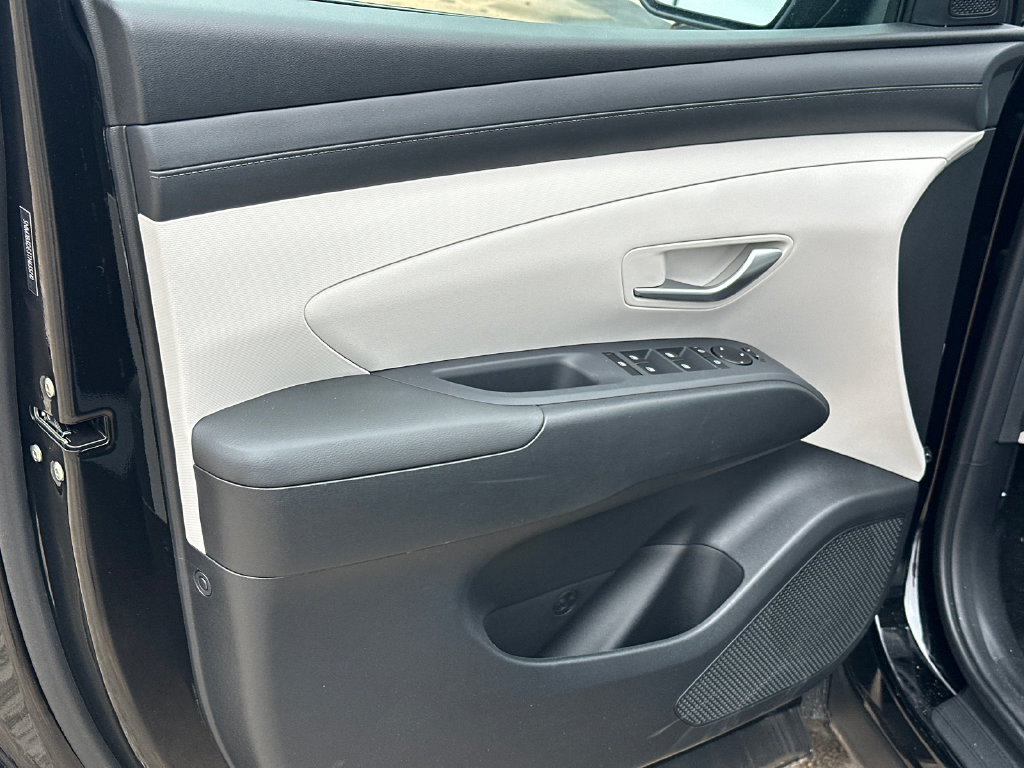 New 2026 Black HYUNDAI SEL image 11