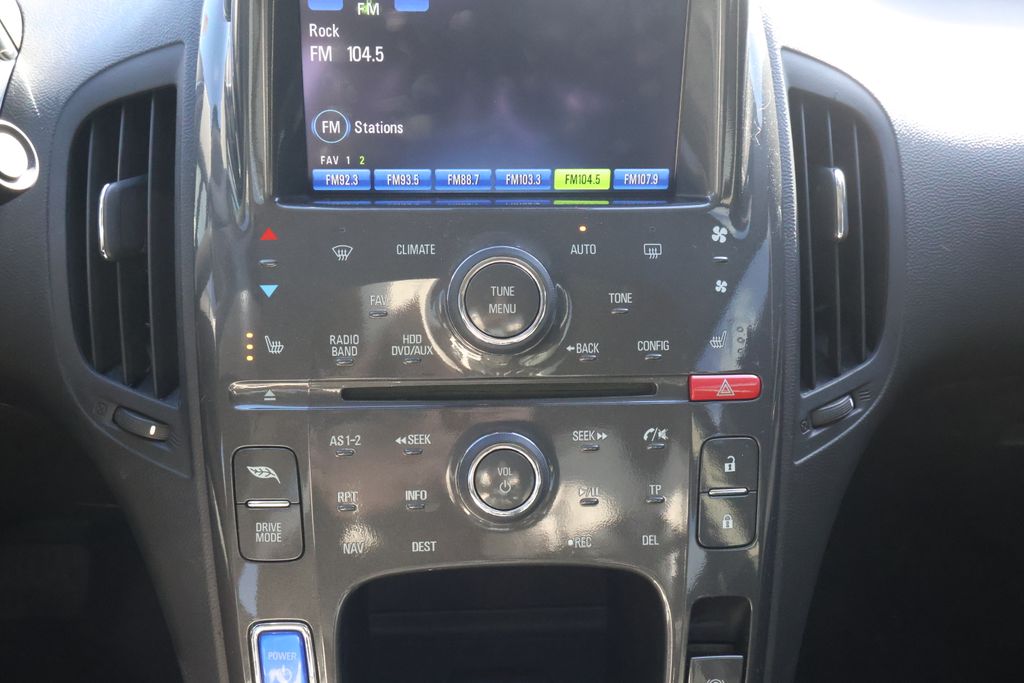 Thumbnail: 2012 Chevrolet Volt - 20