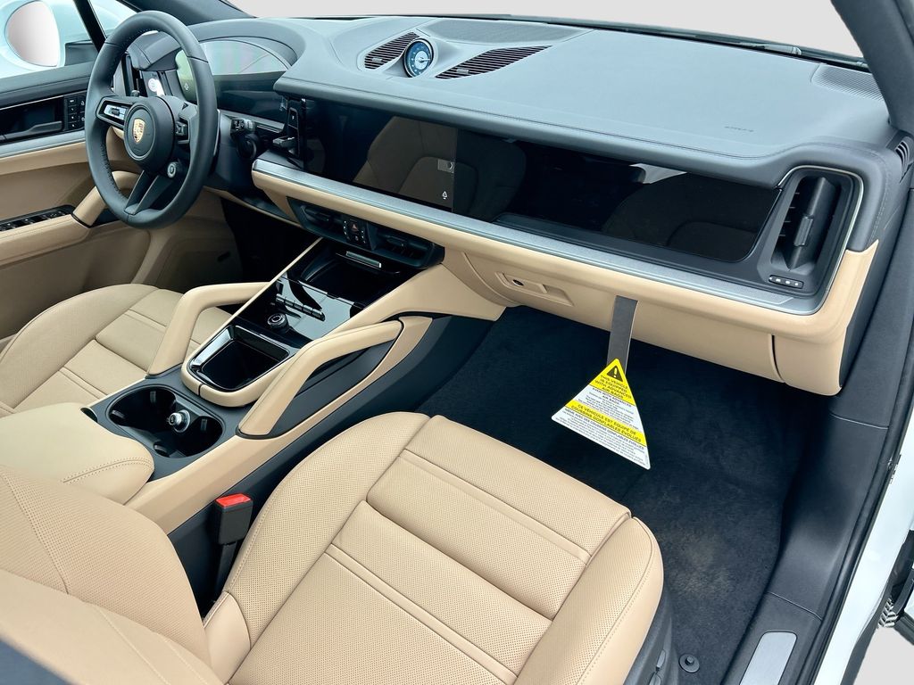 Thumbnail: 2026 Porsche Cayenne - 20