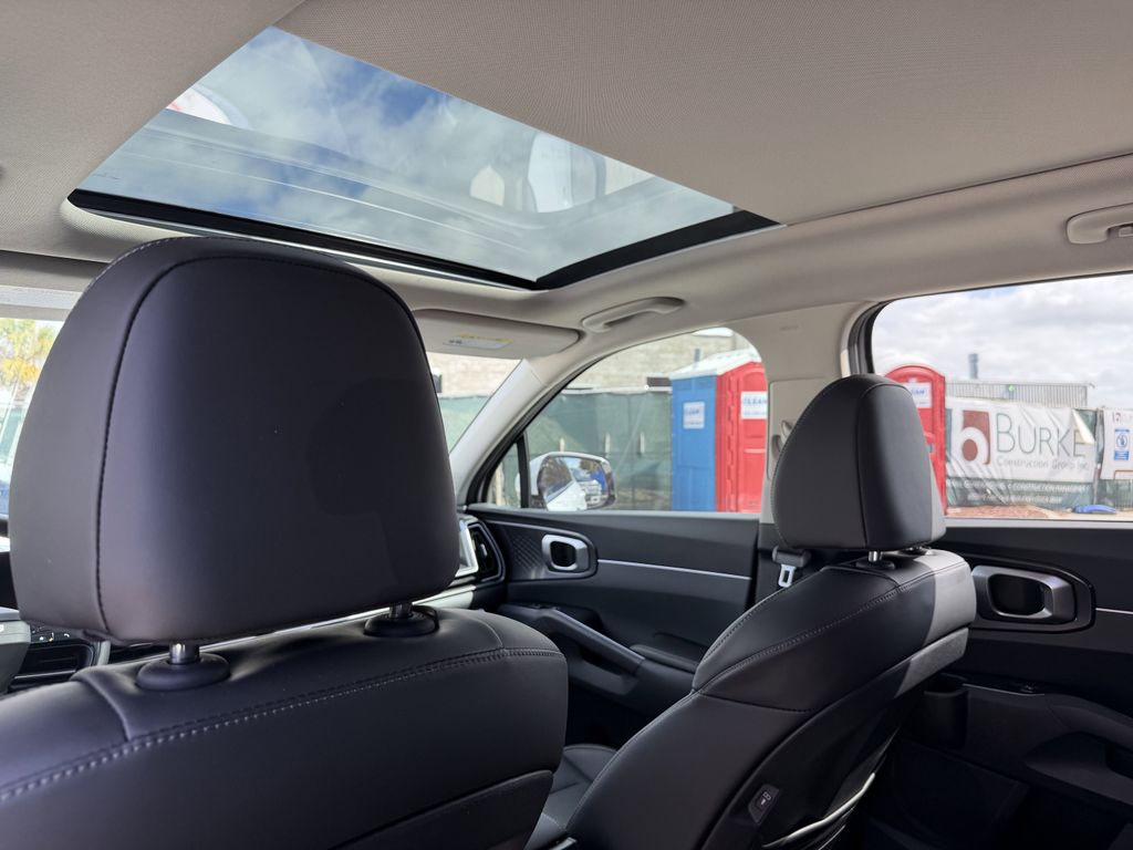 new 2026 Kia Sorento car, priced at $33,591