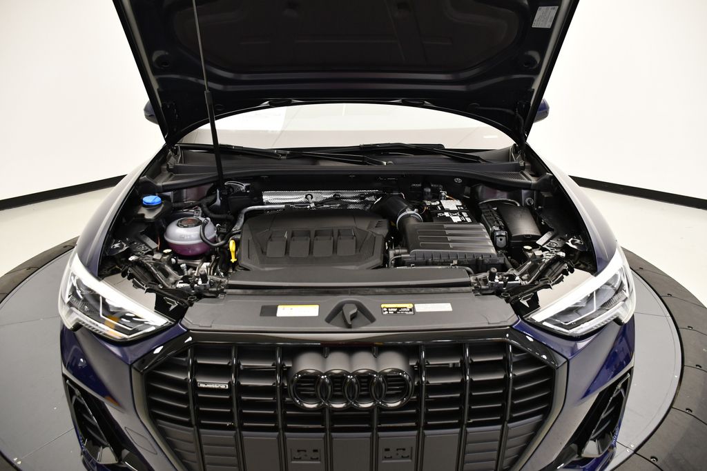 2025 Audi Q3  13