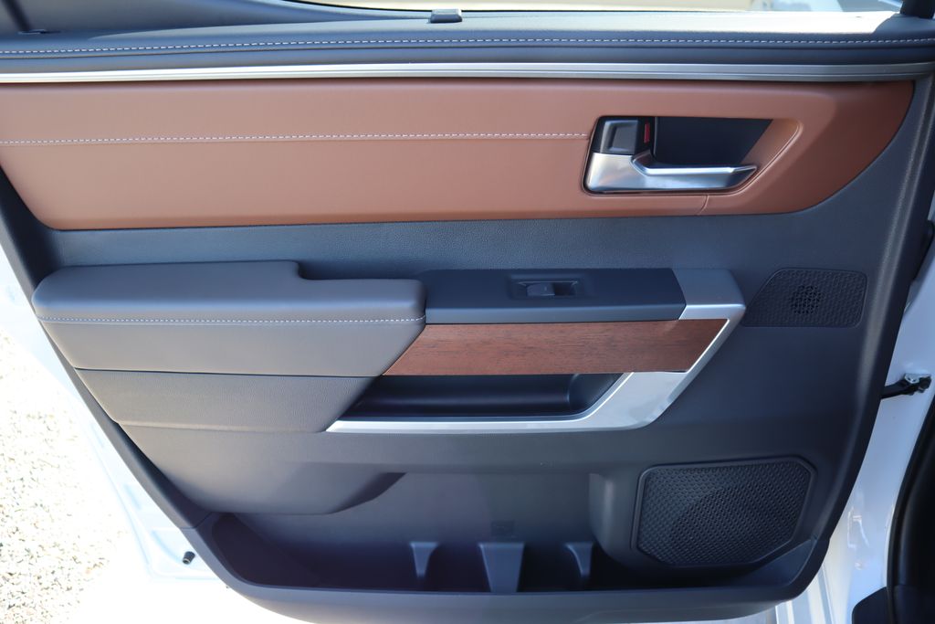 Thumbnail: 2025 Toyota Tundra - 25