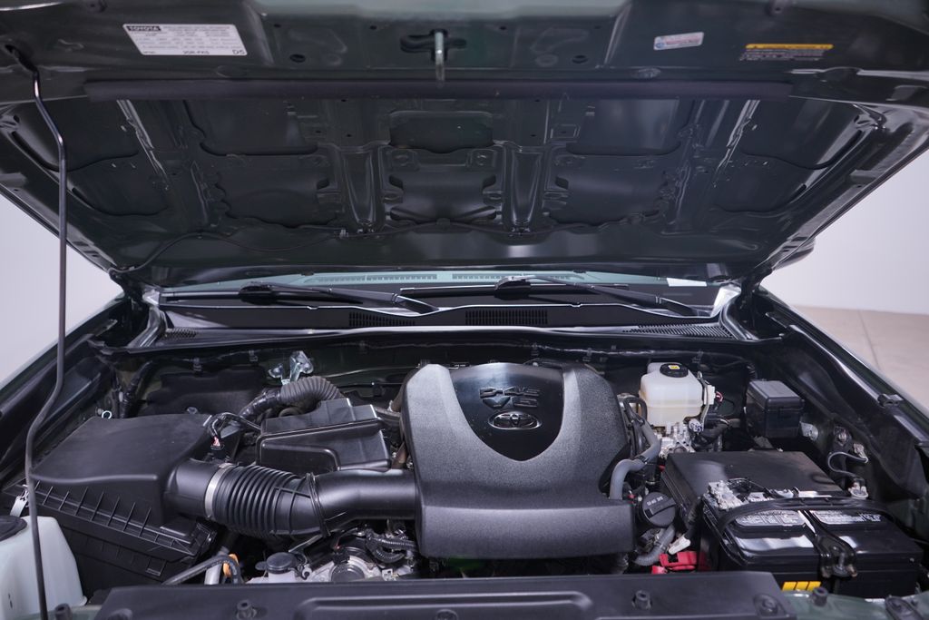 Thumbnail: 2021 Toyota Tacoma - 21