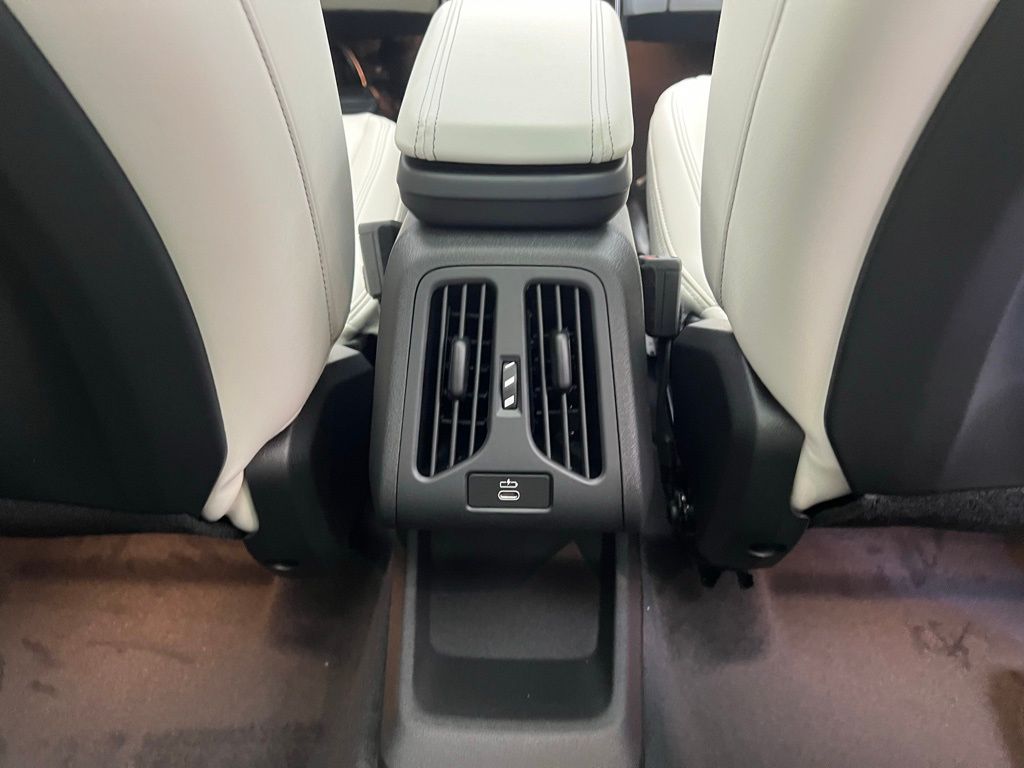 Thumbnail: 2026 BMW X1 - 9